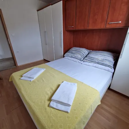 Iva Apartment *